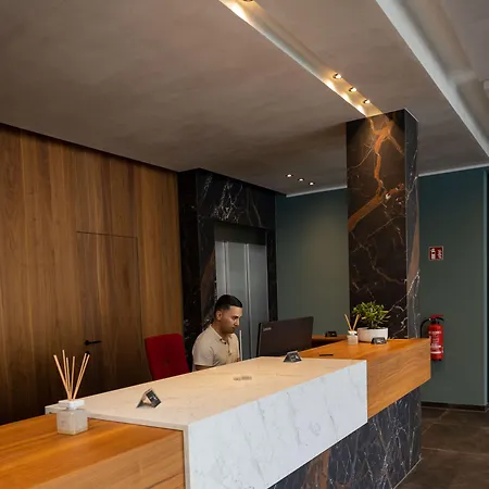 B-chill Hotel 4*