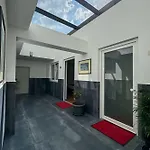 Hotel B-chill