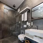 Hotel B-chill