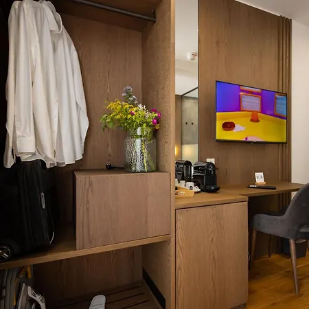 B-chill Hotell 4*