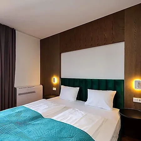 Szálloda B-chill 4*
