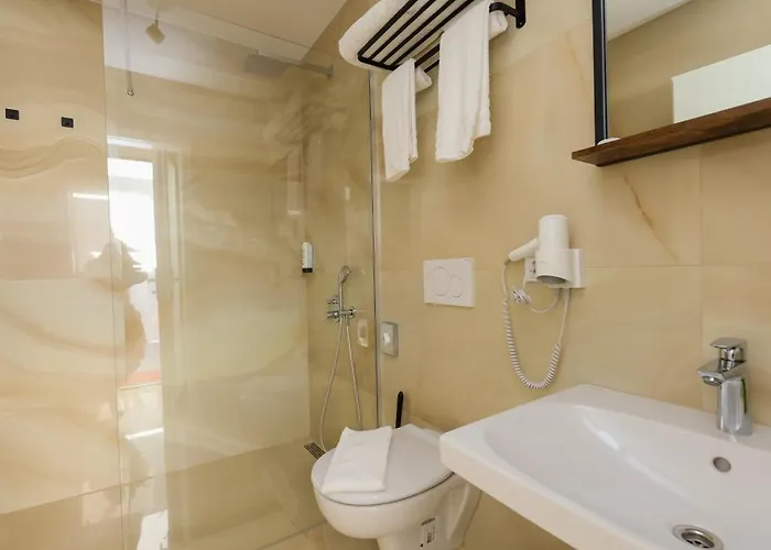 Ξενοδοχείο B-chill